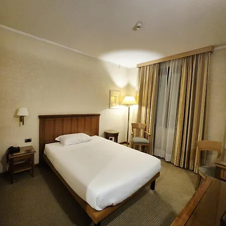 Hotel Excelsior Magenta-2